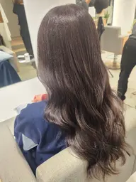 💜今だけ限定💜トーンダウン+トリートメント 落ち着いた色味で上品にトーンダウン✨ 艶をしっかり感じられる髪へ💜