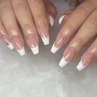 【王道🫧】大人っぽフレンチネイル◎（他店オフ無料）