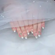 🌹💓フレンチネイル🦄💎✨