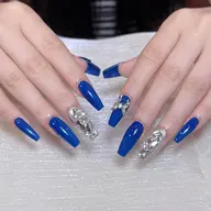 ⭐初回ソフトジェルオフ無料⭐ 🍒チップ+ジェル長さだし⭐️持ち込みデザイン⭐️アート4️⃣本