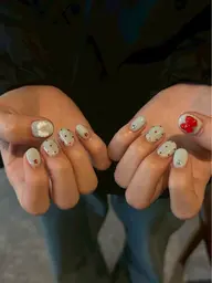 【U29/平日限定】デザインネイル🎹🍀🤎（ワンカラー＋パーツ、ワンカラー＋ドットなど簡単なデザインのみ）※オフなし