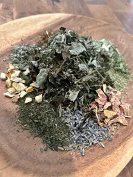 冷え性さんに人気✨【よもぎ蒸し&足湯付】体の内側からしっかり温めてデトックス🌿