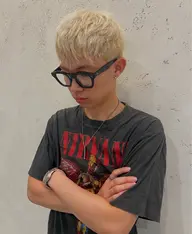 【メンズ限定】【⭐️1ブリーチ＋カラー＋うる艶トリートメント⭐️】