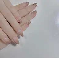 ラメグラデーション、ケア付き、ご新規&5週間以内に再来店でオフが無料になります。美フォルム補強付き