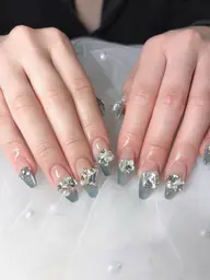 格安💫【本日20時​〜​限定💫】オフありチップ長さだし💖持ち込みデザイン⭕️有料パーツ付け放題🍒🤍