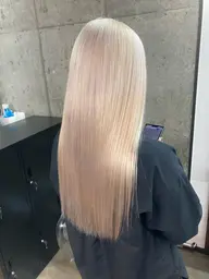 💖ガッツリハイトーンにしたい方💖ブリーチ2回✨【ケアブリーチ使用】トリプルカラー🌟高濃度保湿トリートメント付き✨