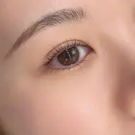 目がぱっちり見えて小顔効果あり！上下まつ毛パーマ