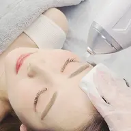 【LEDハイブリッド脱毛】産毛もお任せ♪口周り脱毛