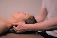 【ヘッド&首肩集中:速攻疲労回復40分】★「ヘッドスパ～首肩～デコルテ～手腕」集中