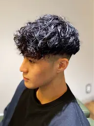 【メンズヘアの最先端】スペインカール\1000