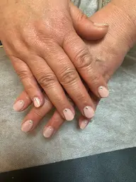 初回、ご新規様❣️オフ無し💅❣️技術習得の為モニター様を大募集💅単色マグネットネイル💅オフ込みの料金になります❣️