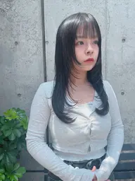 カット (シャンプーブロー付)