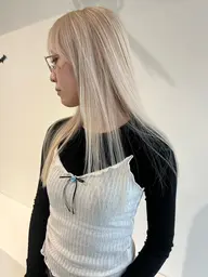 【minimo限定♡】カット＋ケアブリーチ＋色持ちアップトリートメント👱🏻‍♀️✨