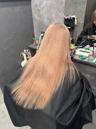 【ケアブリーチ込み🎀】ダブルカラー➕艶トリートメント🫧¥12,500
