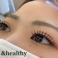 逆さまつ毛さんにオススメ⭐︎エクステ×パーマ☆アンドヘルシー　フラット120本仕上げ