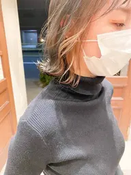 ブリーチデザインカラー　　　　　　　　　　　　　　　　　　　　　　　　　　　　(ハイライト、インナー🩵ホイル15​〜​20