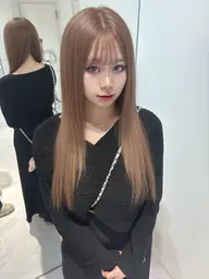 学割【U24】✨ワンブリーチ+オンカラー【¥8,000】✨ブリーチで明るくして透明感カラーに仕上げます😊