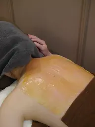 【背中産毛ケア】背中マツヤニ(上面)