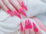 長さ出し→爪先キラクラ必見]夏に大人気フラッシュorワンカラーネイル
