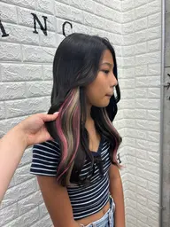 イヤリングカラーのようにエクステ10本♪（お色には限りがございますのでご了承ください。）