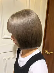 ブリーチリタッチ＋オンカラー＋トリートメント🪽