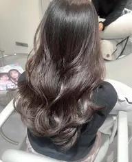 《平日限定クーポン韓国艶髪》カット+髪質改善カラー+トリートメント🍒