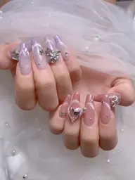 チップスカルプ長さ出し込み、マグネットフレンチ🩷🩷🩷