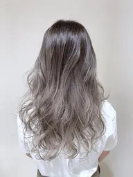 【話題沸騰】☆ケアブリーチ使用外国人風グラデーションカラー☆