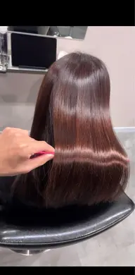 【シャンプーで落ちきらない独自のトリートメント】毛髪強化トリートメント/自社開発した独自の髪質改善