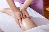 ボディエステ🌹【フットケアトリートメント】むくみやセルライトの気になる方オススメ👑オールハンドマッサージ🫱🫲