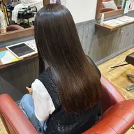 【伸ばしてる方に💫】毛先カット＋2ステップトリートメント💗（肩下で2㌢ほどカットの方🪐）