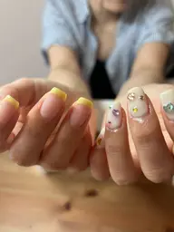 【オフなし】フレンチネイル