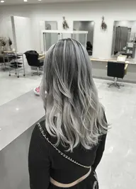 【透明感×立体感】バレイヤージュカラー＋カット23500円→18900円