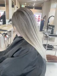 ✨ブリーチ2回✨ホワイトバレイヤージュ&コラーゲントリートメント