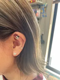 耳ツボジュエリー