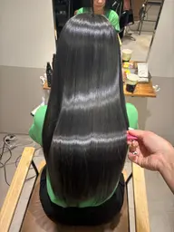 圧倒的ツヤ感✨️髪質改善ストレート➕𝐀𝐮𝐣𝐮𝐚 4stepトリートメント🫧