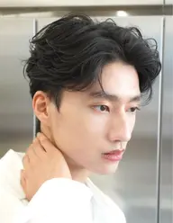 《🎀ミニモ限定価格🎀》毛流れでちょっと強めにかけたい方✊🏻🎶カット＋フェザーパーマ🧑🏼‍🦱🪐✨