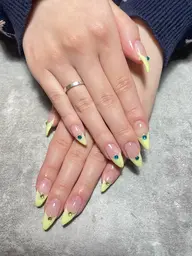 (オフあり)ミニモ限定✨フレンチネイル💎