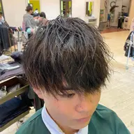 【ご新規様限定料金✨】メンズ指名Ｎｏ．1のシゲモトによる束感メンズカット✂️