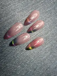 爆人気ワンホンネイル💅ダブルマグネットフレンチ¥5980