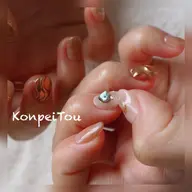 【初回特典】新規ハンドジェル　 ＊ベースカラー２色まで＆アート6本まで　＊持込みデザイン可