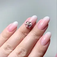 [オフィス・シンプル系] 1色ベース+フレンチOrグラ❤︎エレガントスタイル❤︎甘皮ケア付き❤︎ フィルイン対応