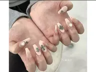 【チップ長さ出し】ワンカラー・ラメグラ+パーツ4個 ¥9500→¥8500 (オフ選択)