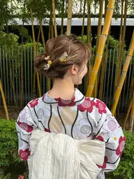 【平日】浴衣着付け+ヘアセット👘10時より前は早朝料金が別途発生致します🌿