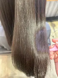 🐬髪質改善Straight(ストレート)🐬(シャンプードライ込み)