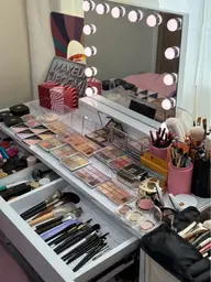 ⭐人気No.1｜期間限定✨韓国メイクUPプラン💄今だけお試し価格で、パーソナルカラーを超えた上品な美しさを体感。