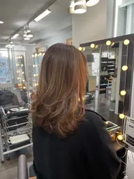 動きや華やかさを♪ドライカット+スタイリングパーマ+髪質改善トリートメント🍀 ̖́-