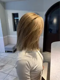 トリートメント配合でトゥルトゥルな仕上がりに✨ブリーチありダブルカラー👩🏼‍🦱