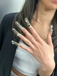 特別価格⭐︎チップネイルで海外デザインに⭐︎KELLYが考える今旬ネイルを提案 ！　¥8000