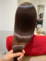 【ツヤ感𝐍𝐨, 𝟏✨️】艶カラー➕𝐀𝐮𝐣𝐮𝐚トリートメント